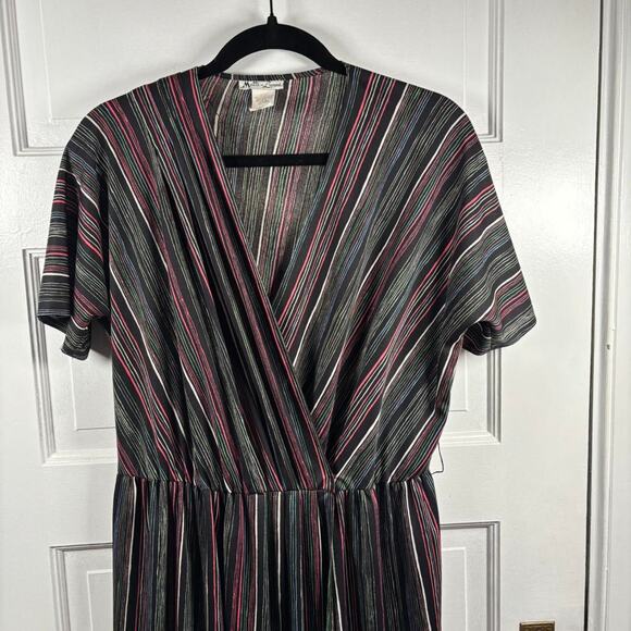 60s 70s 80s striped midi dress with short sleeves and wrap top dress - Picture 6 of 6